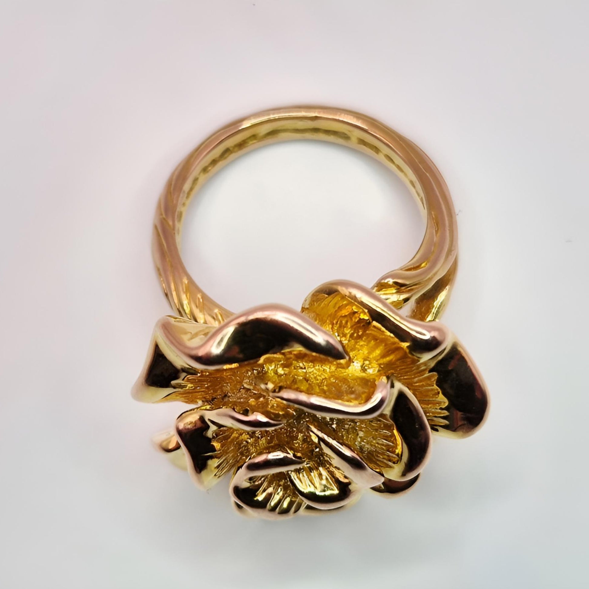 14ct gold flower cocktail ring above view