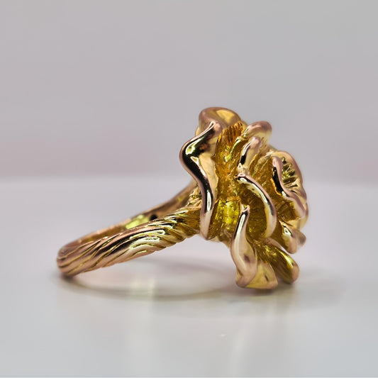 14ct gold flower cocktail ring right side view
