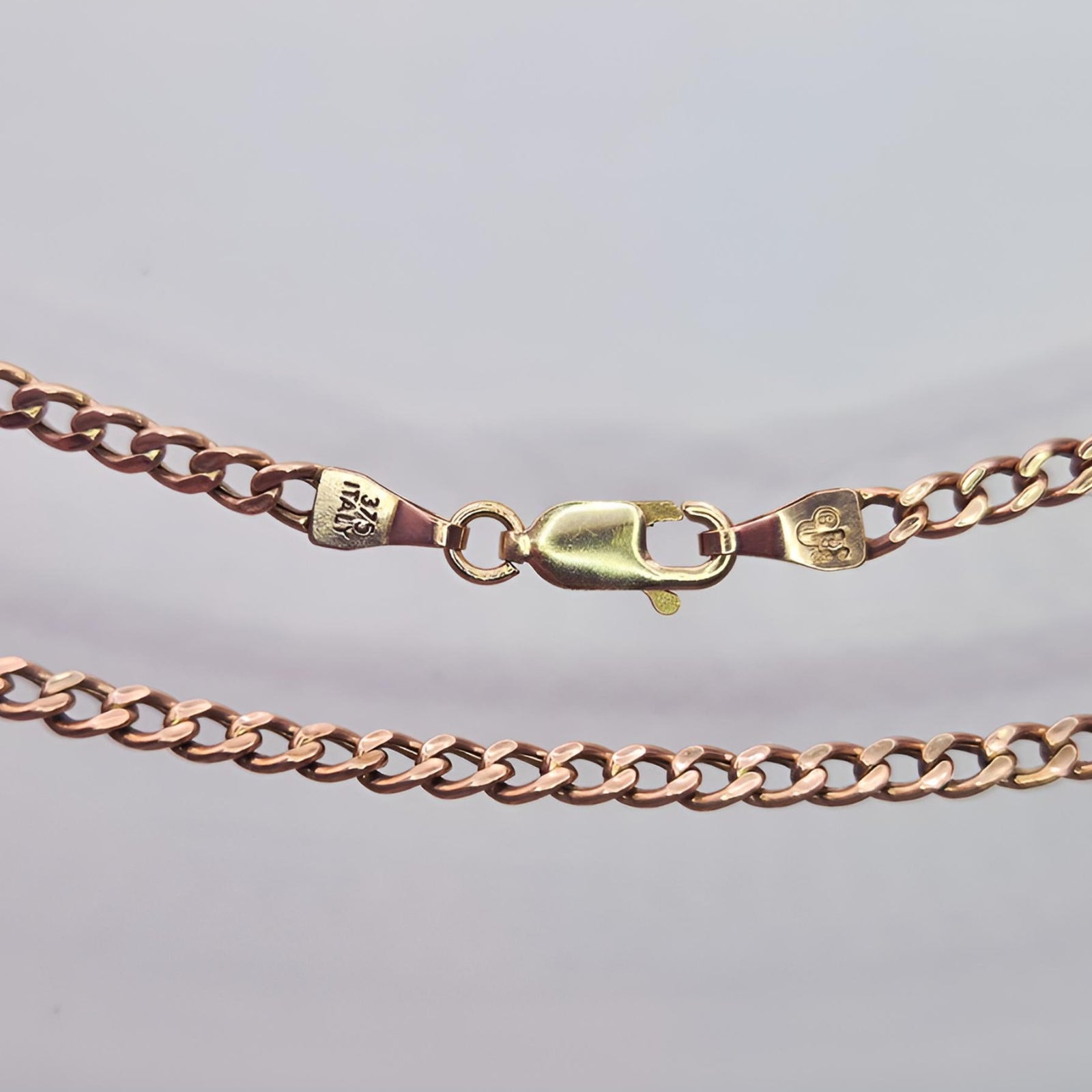 9ct Gold chain 20" with trigger clasp on