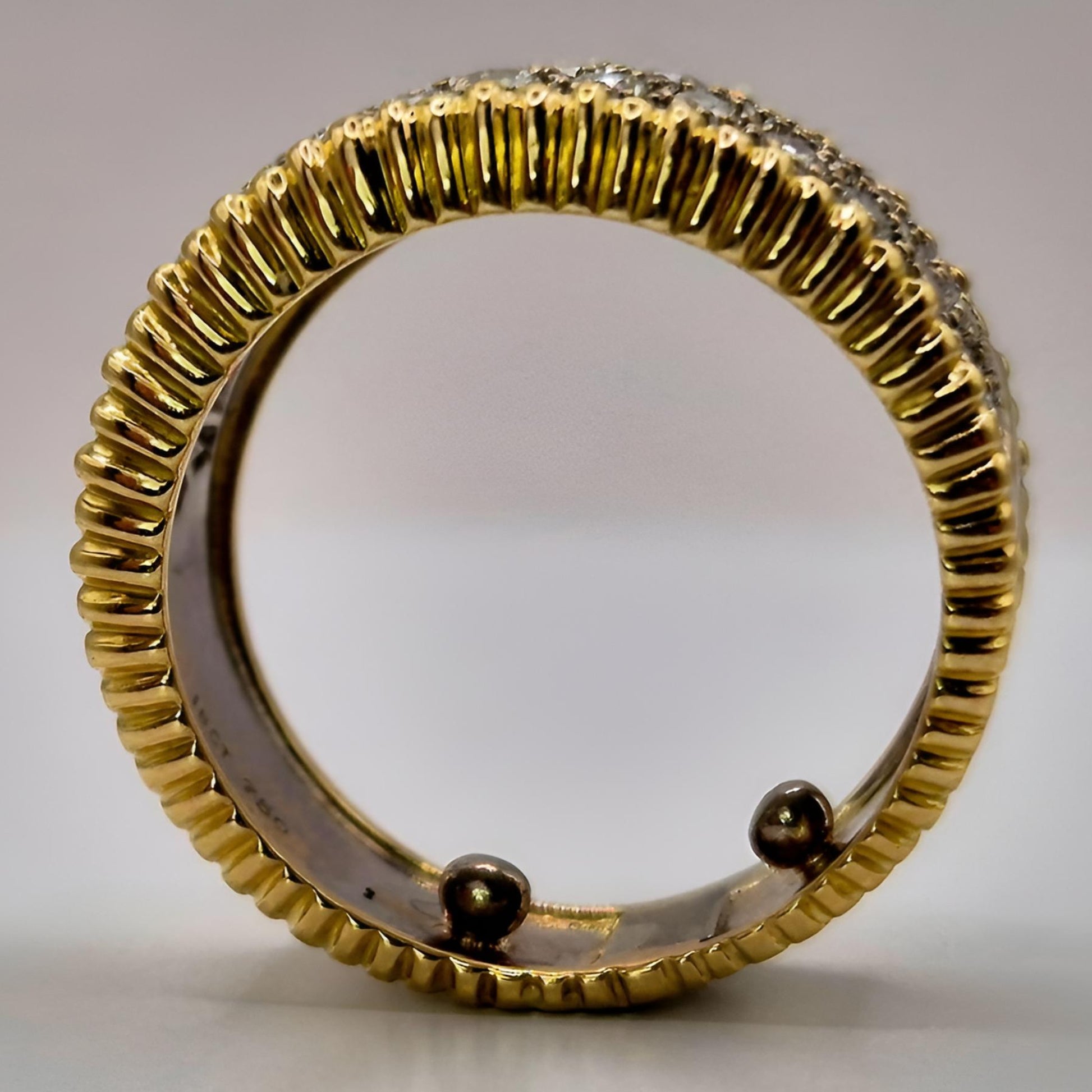 18carat gold pave 5 row diamond ring side