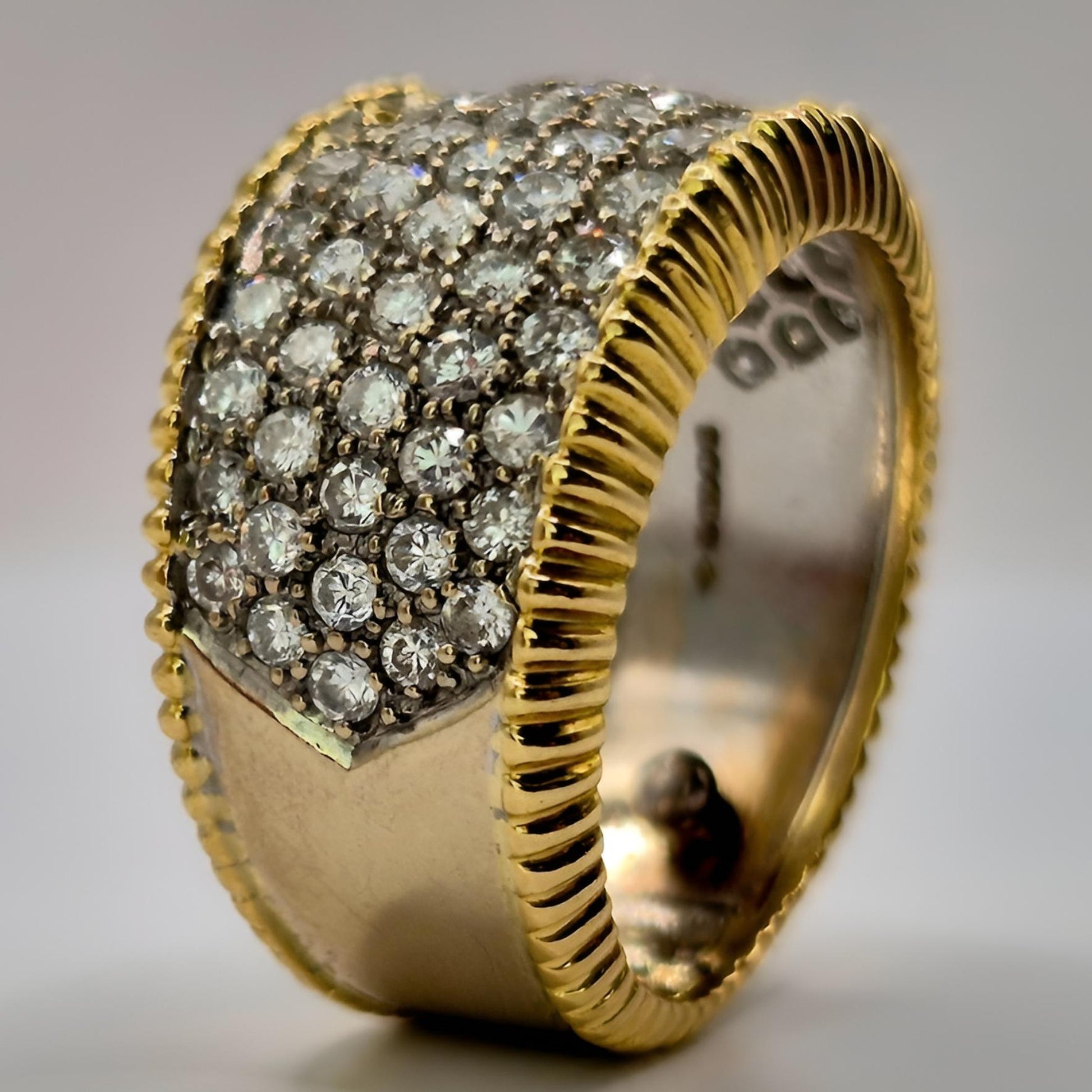 18carat gold pave 5 row diamond ring