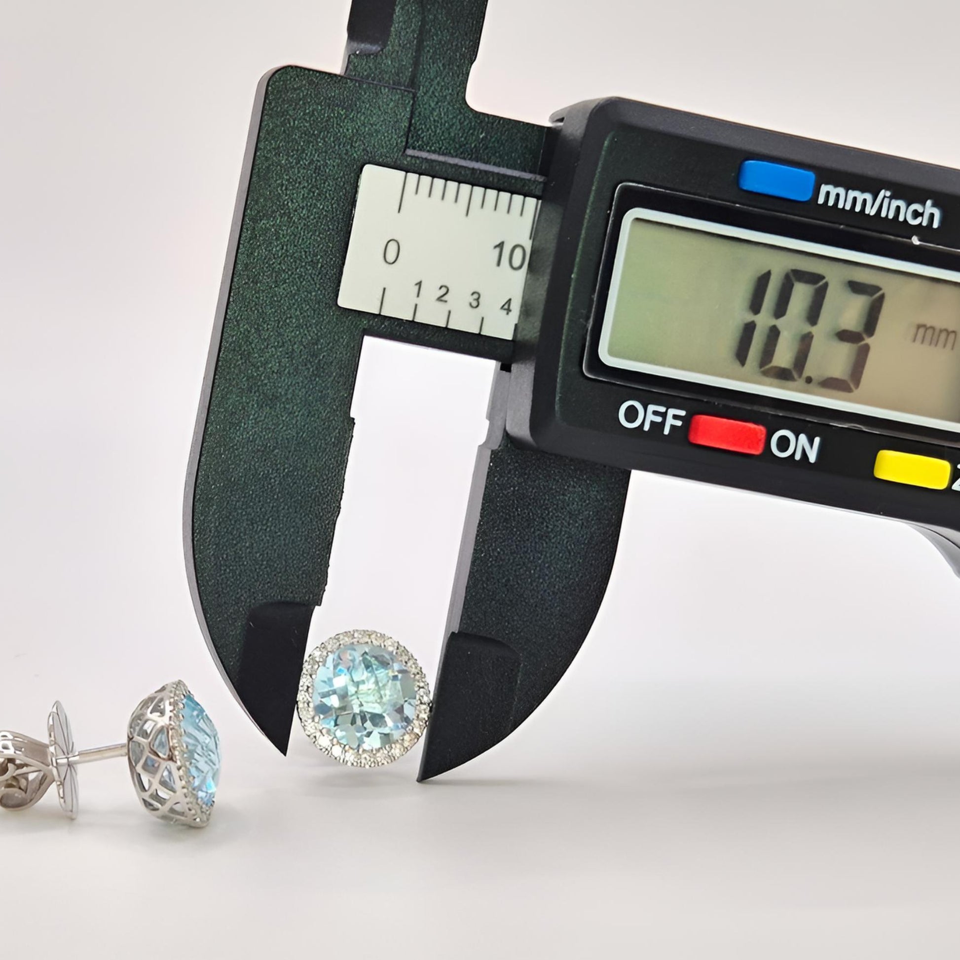 18ct white gold aquamarine and diamond halo cluster stud earrings measurement