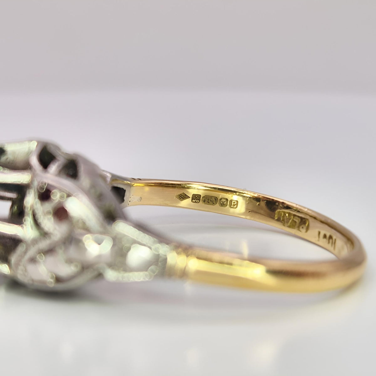 18ct yellow gold and platinum collet single stone diamond vintage ring full hallmark image
