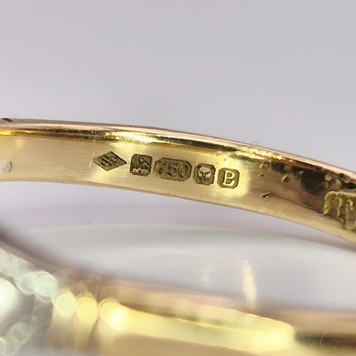 18ct yellow gold and platinum collet single stone diamond vintage ring fully hallmark image