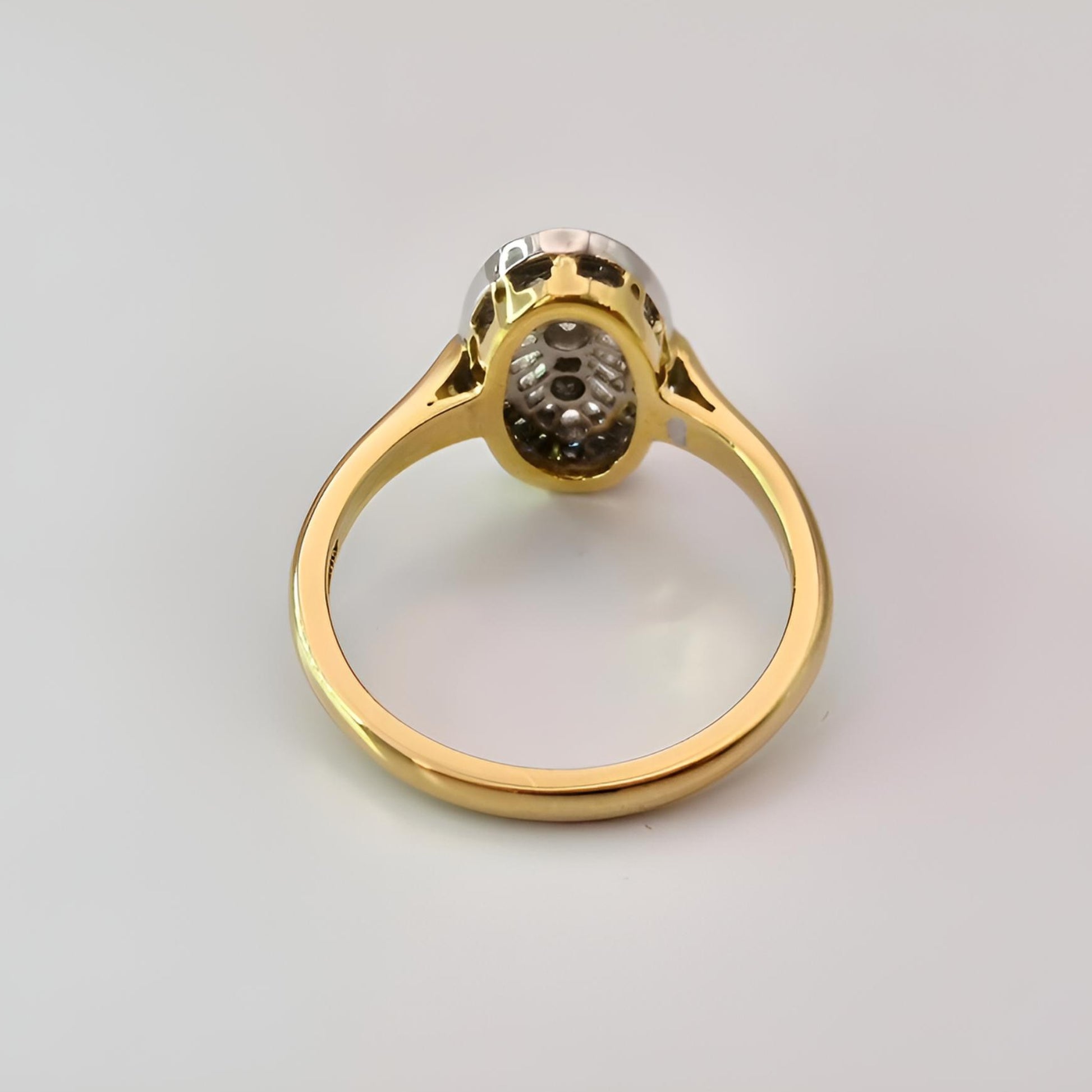 18ct yellow gold diamond dress ring hallmarked from above view
