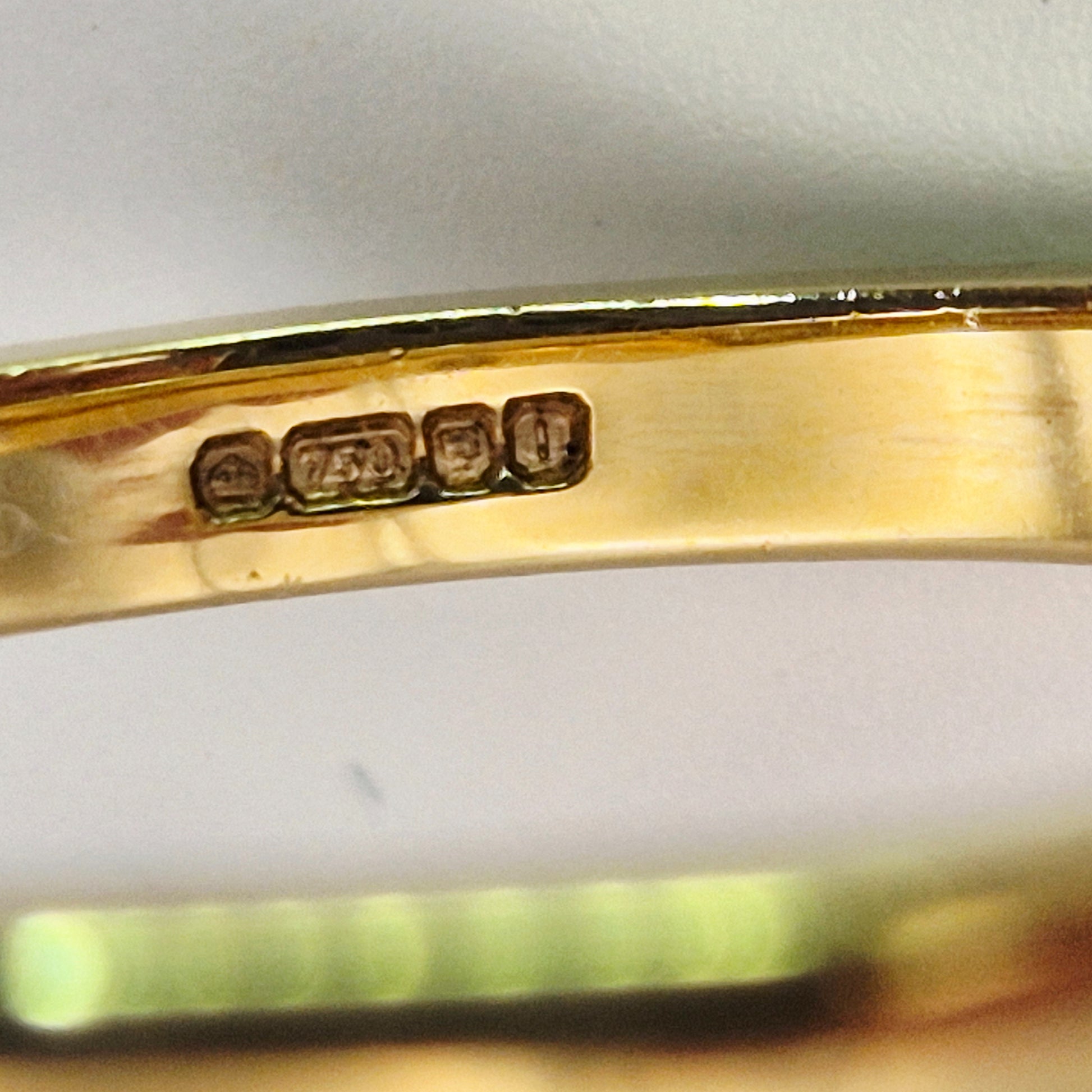 18ct yellow gold diamond dress ring hallmarking