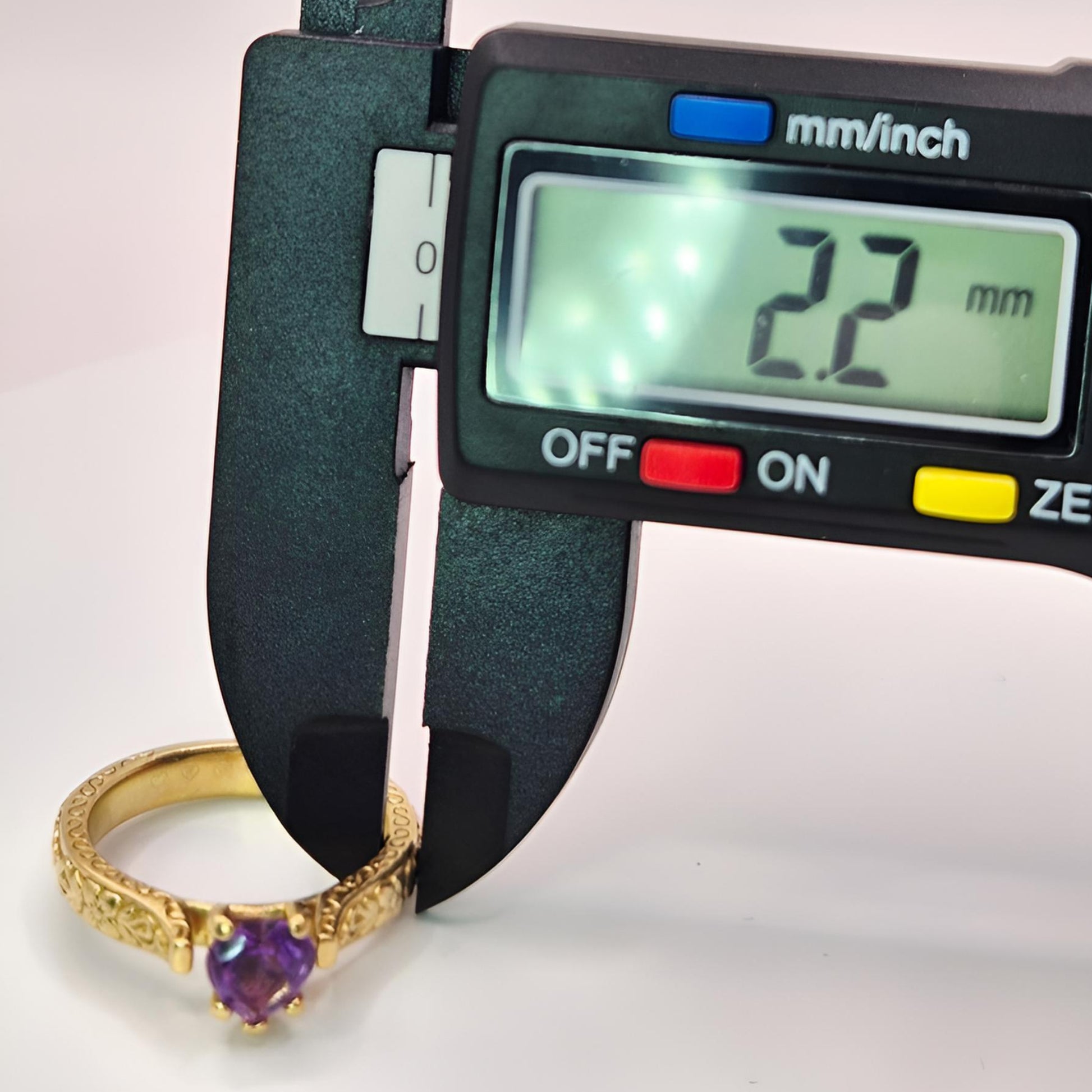 18ct yellow gold heart shape amethyst single stone ring shoulder measurement