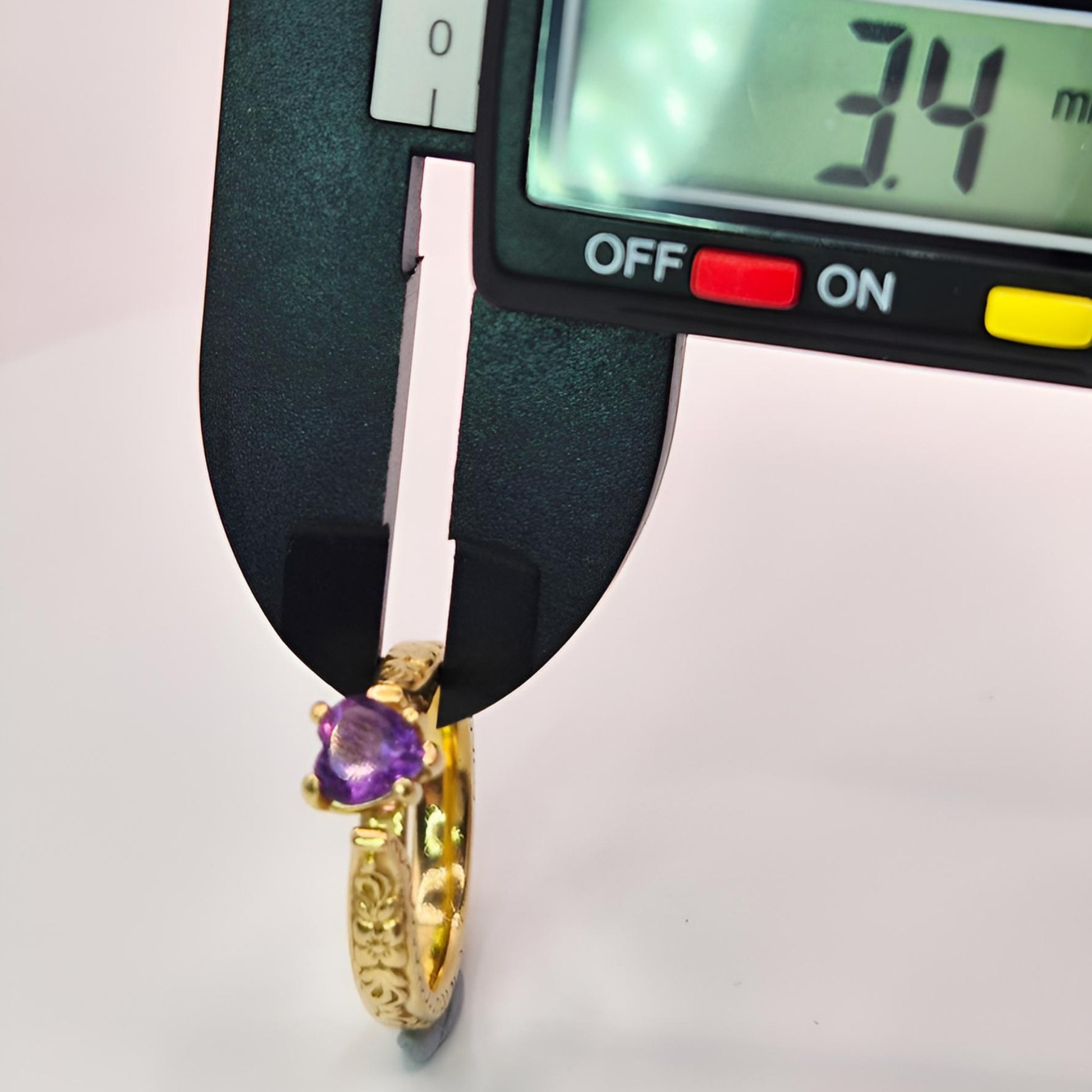 18ct yellow gold heart shape amethyst single stone ring shoulder width measurement