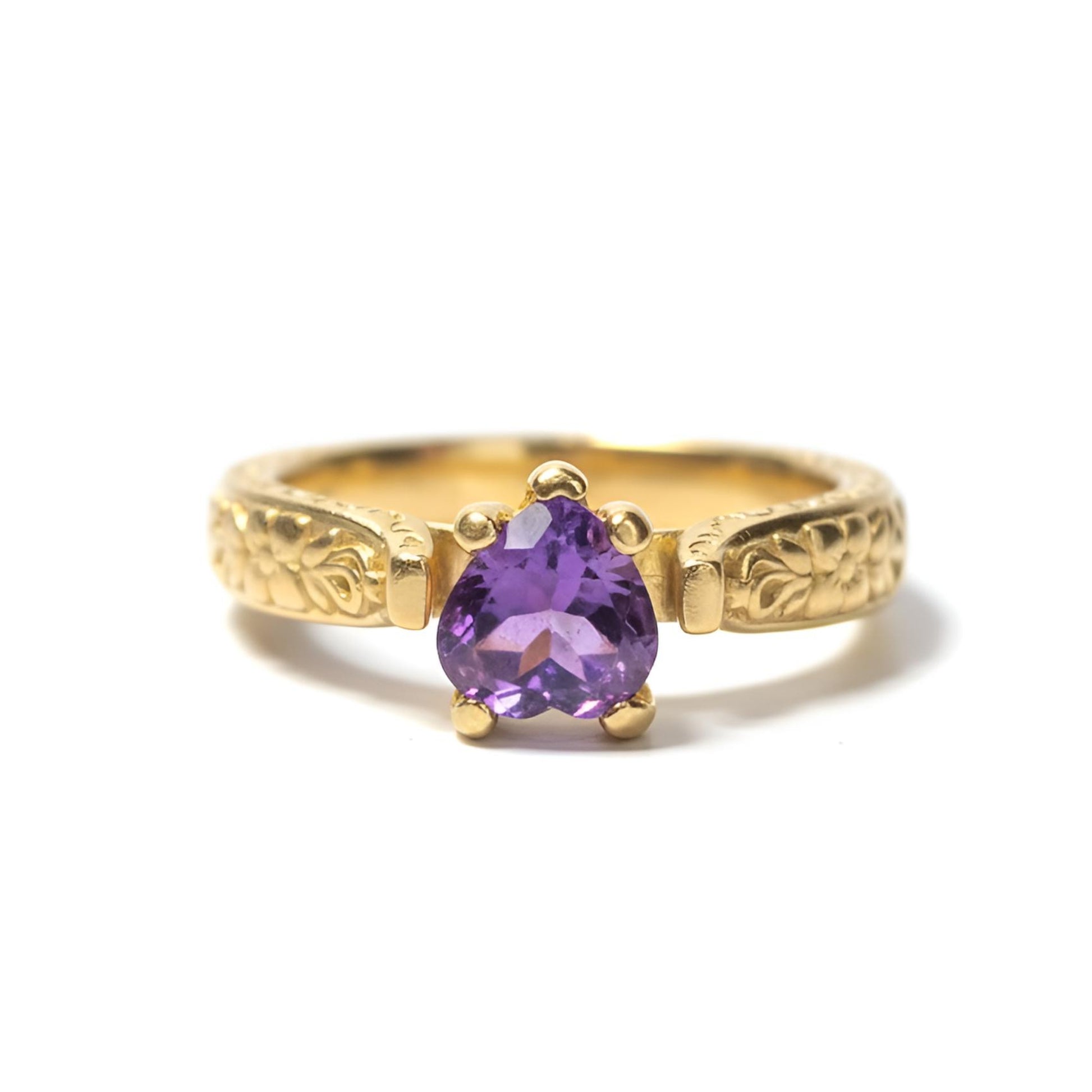 18ct yellow gold heart shape amethyst single stone ring upside down