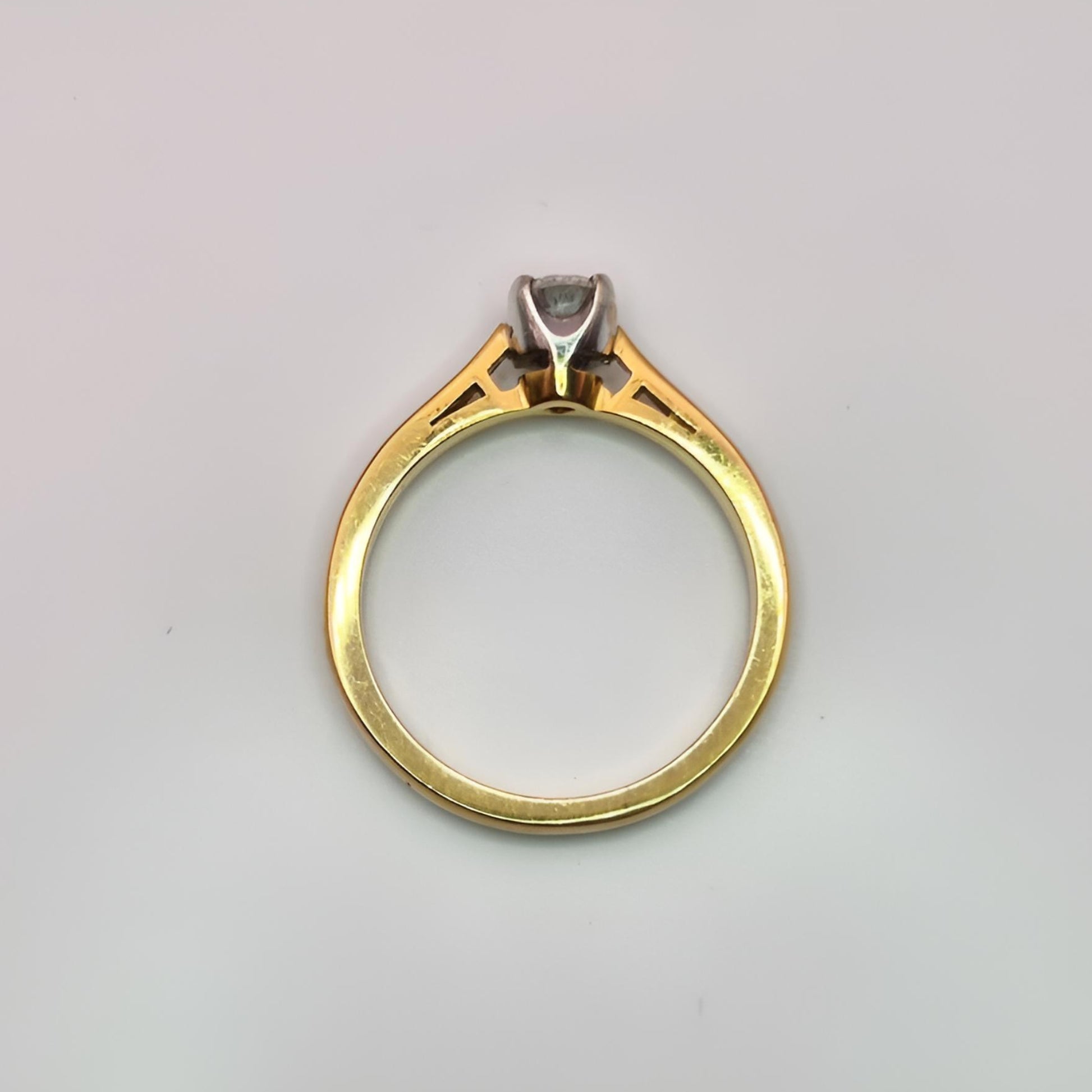 18ct yellow gold single stone diamond wedding ring fit solitaire ring from above