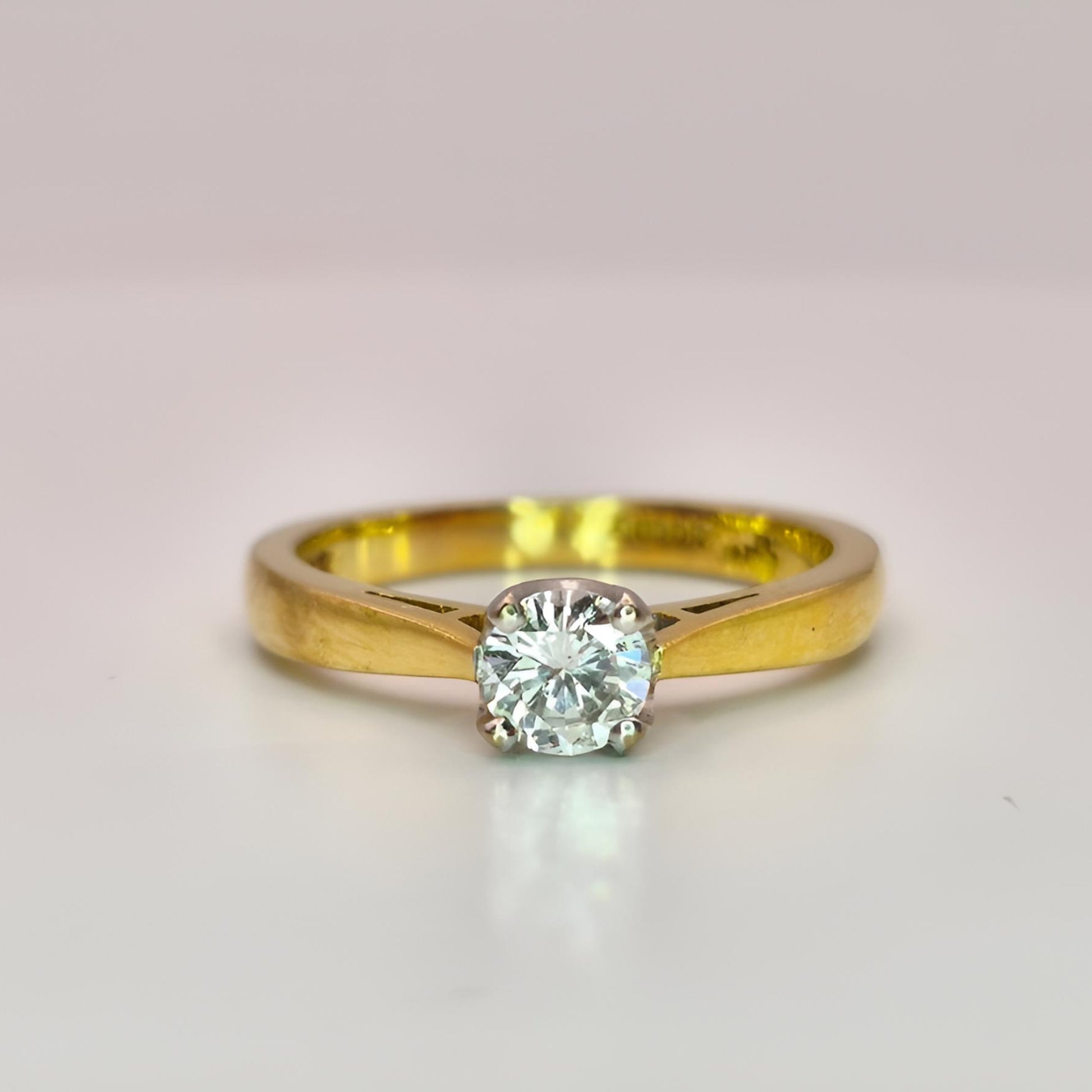 18ct yellow gold single stone diamond wedding ring fit solitaire ring front view