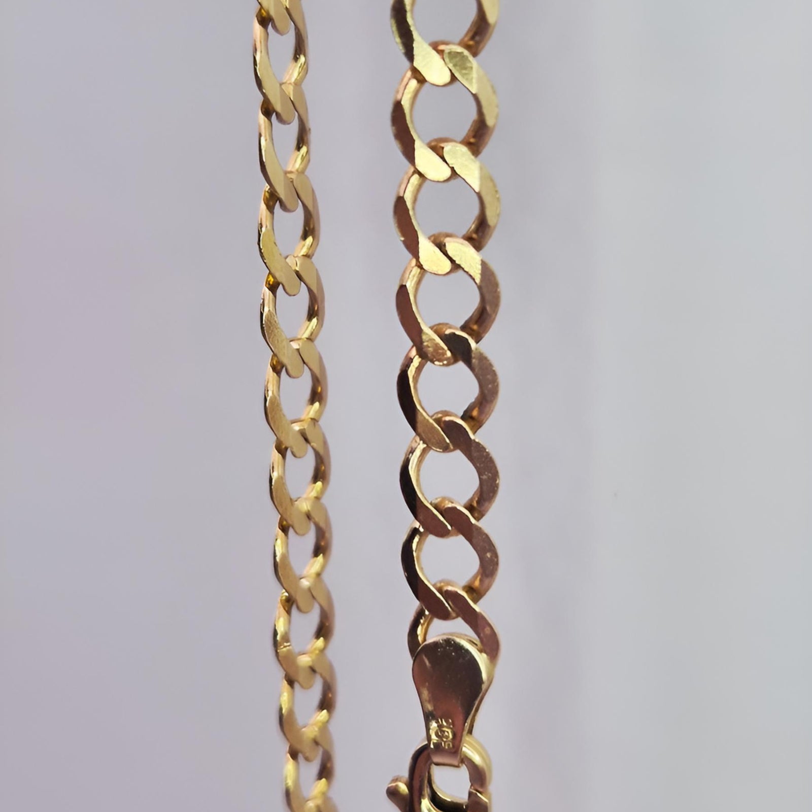 9ct Gold curb chain 4.5mm links