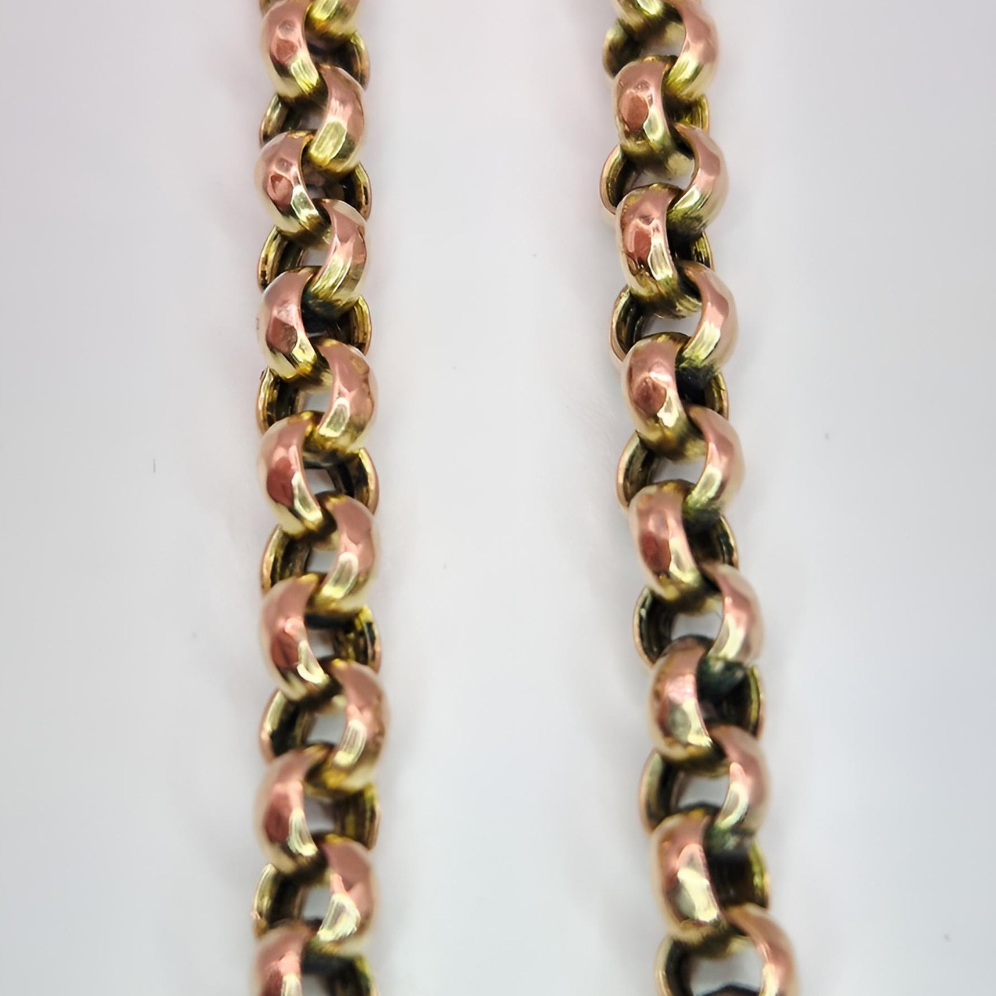 9ct gold belcher chain bracelet close view