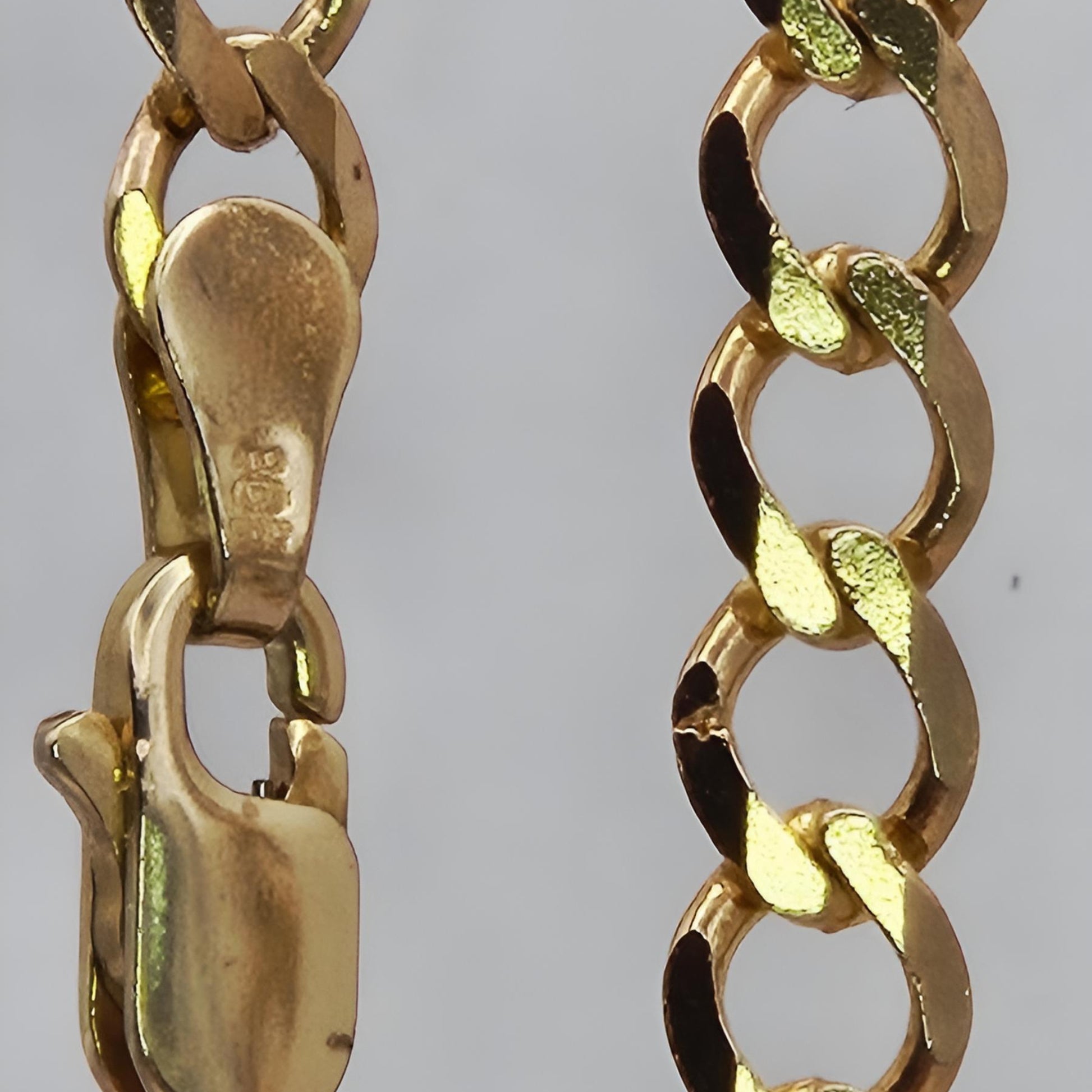 9ct gold curb 22inch chain 4.5mm bail with hallmark