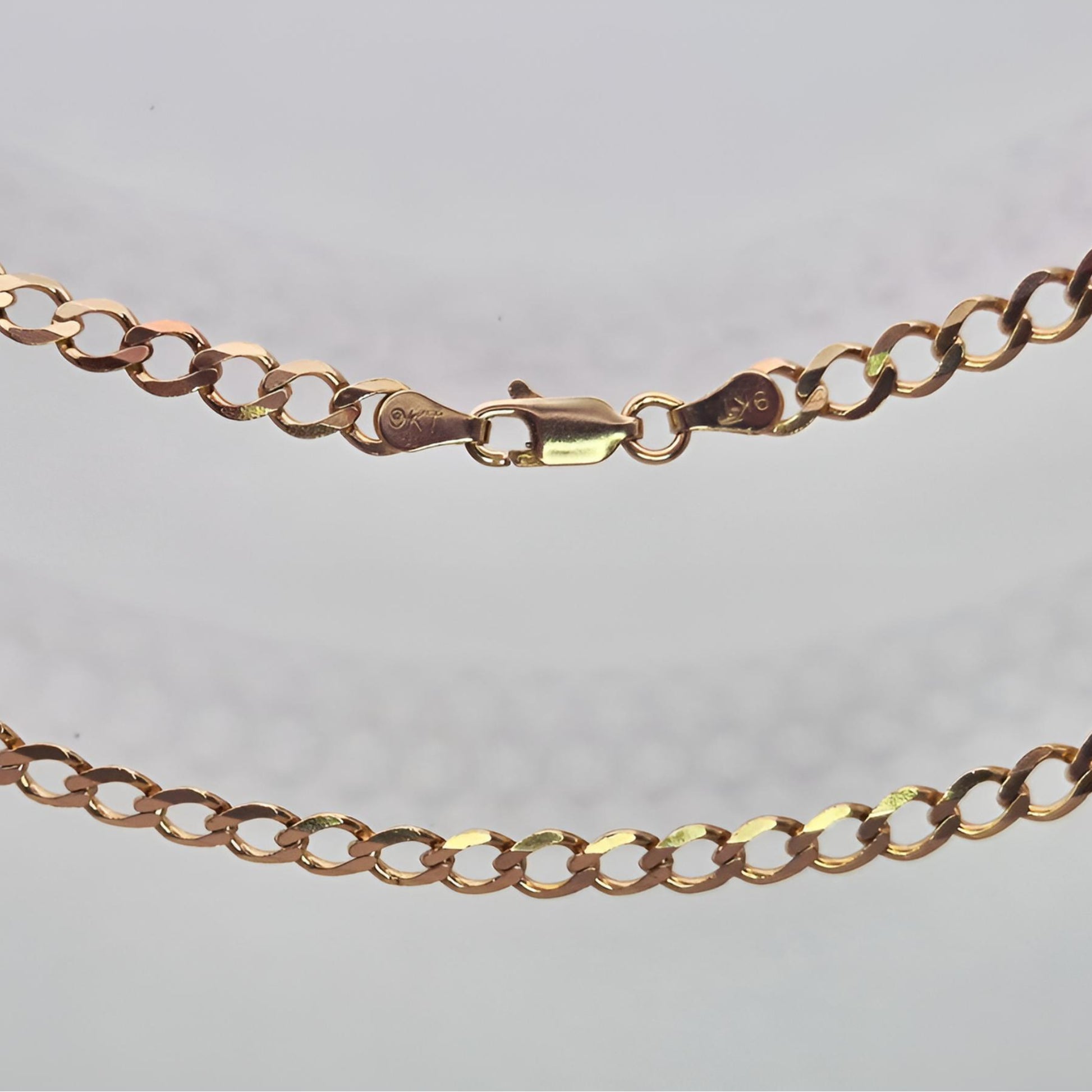 9ct gold curb chain 22inch 4.5mm front view