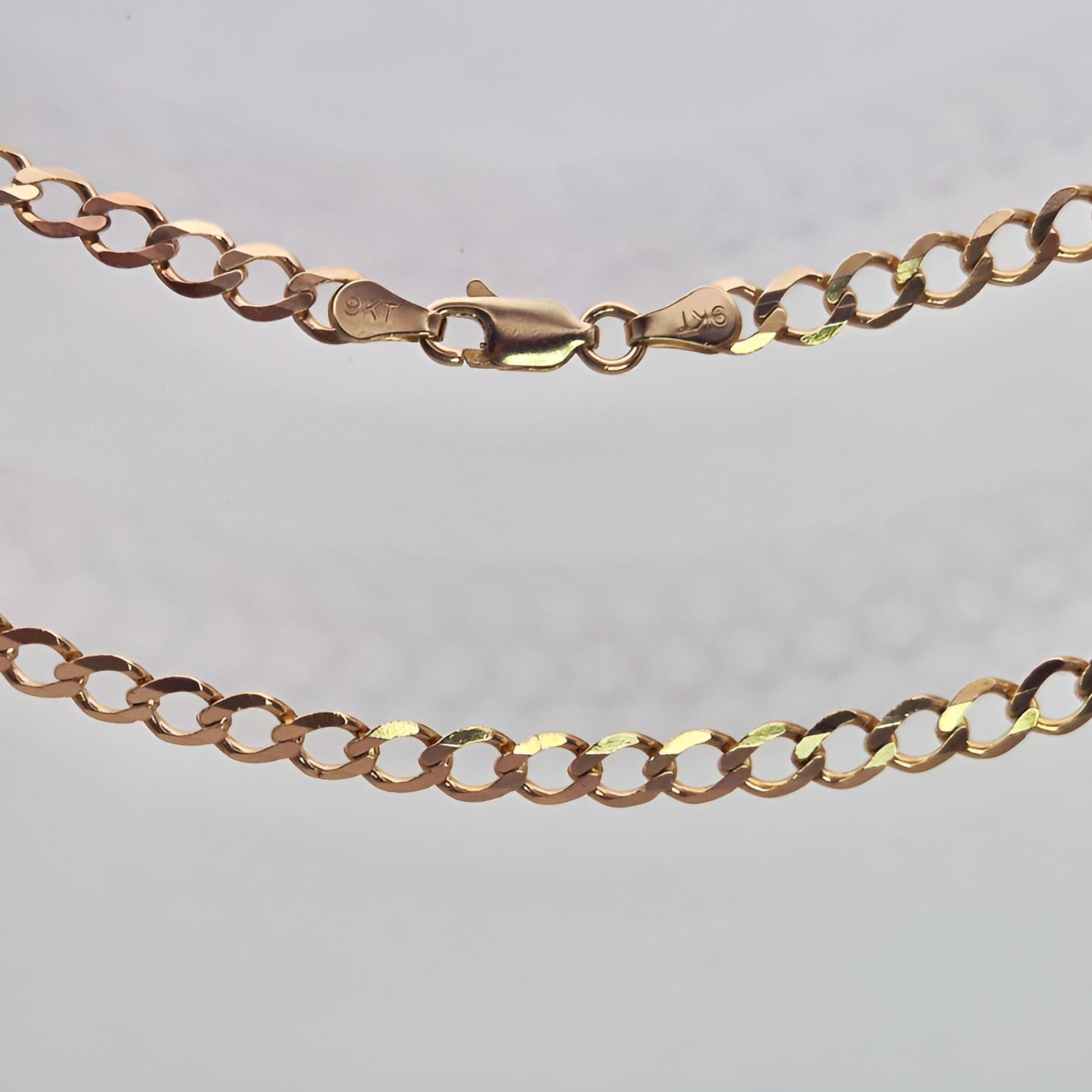 9ct gold curb chain 22inch 4.5mm front