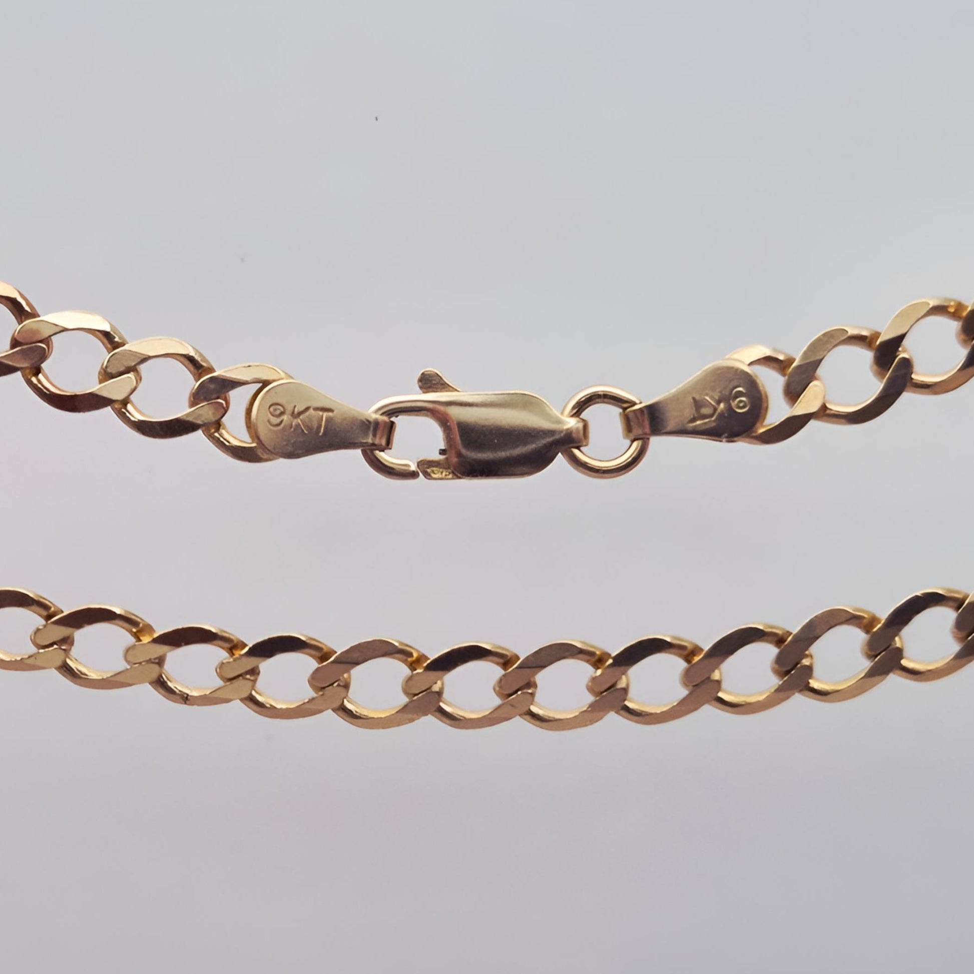 9ct gold curb chain 22inch