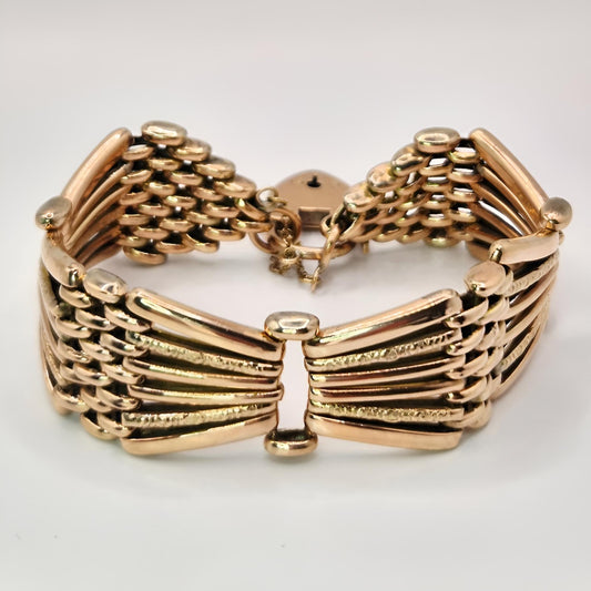 9ct gold gate bracelet padlock clasp from behind