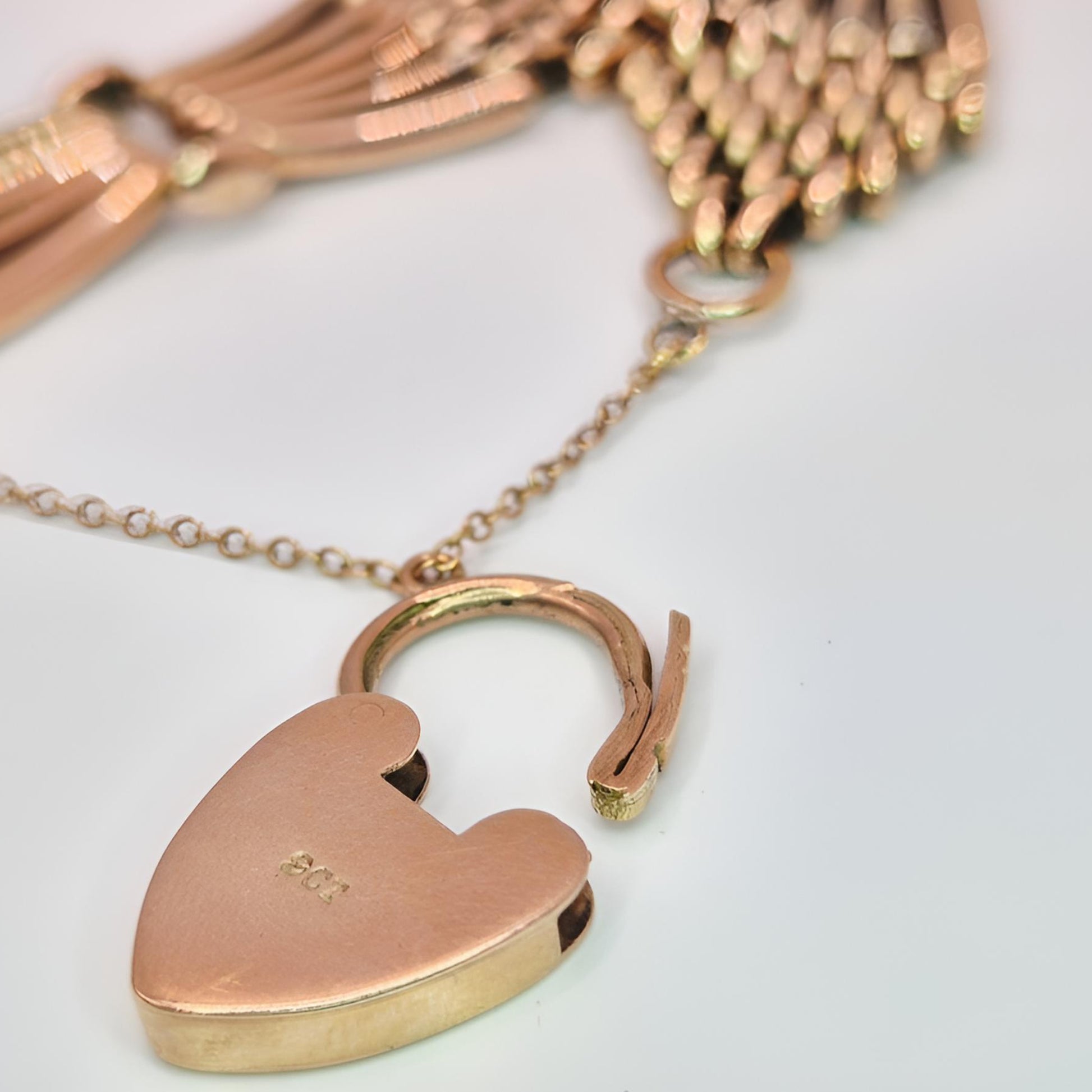 9ct gold gate bracelet padlock clasp open view