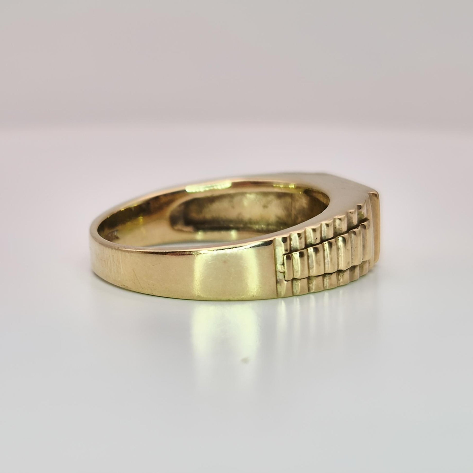 9ct yellow gold hallmarked two stone diamond ring right