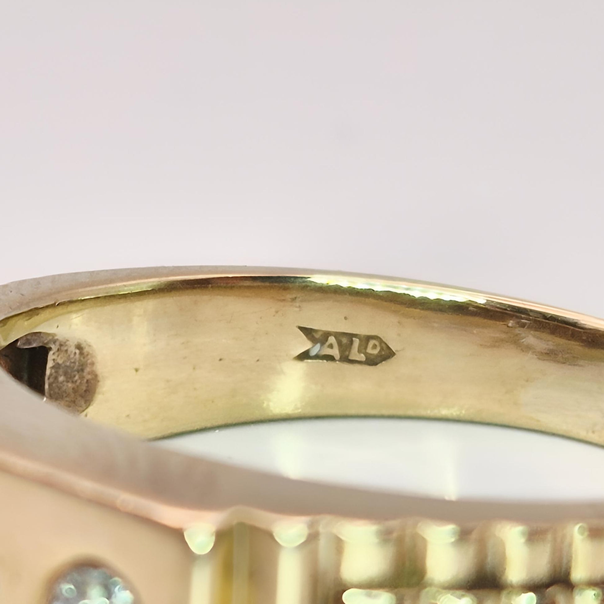 9ct yellow gold hallmarked two stone diamond ring sponsor mark