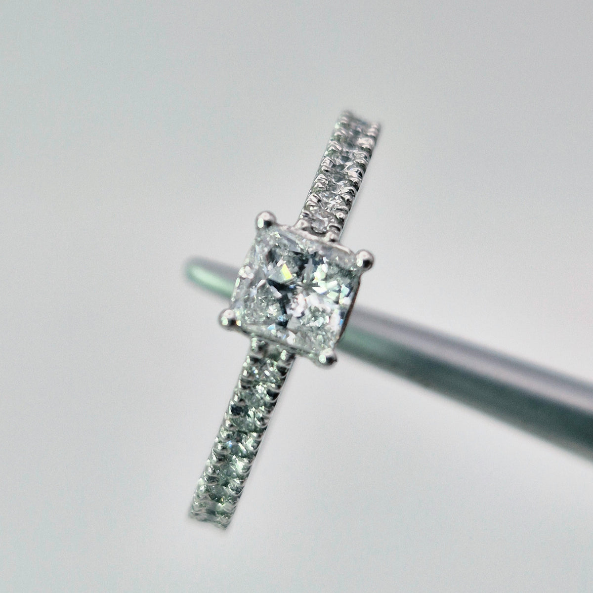 full hallmarked platinum princess cut single stone diamond shoulders ring centre stone