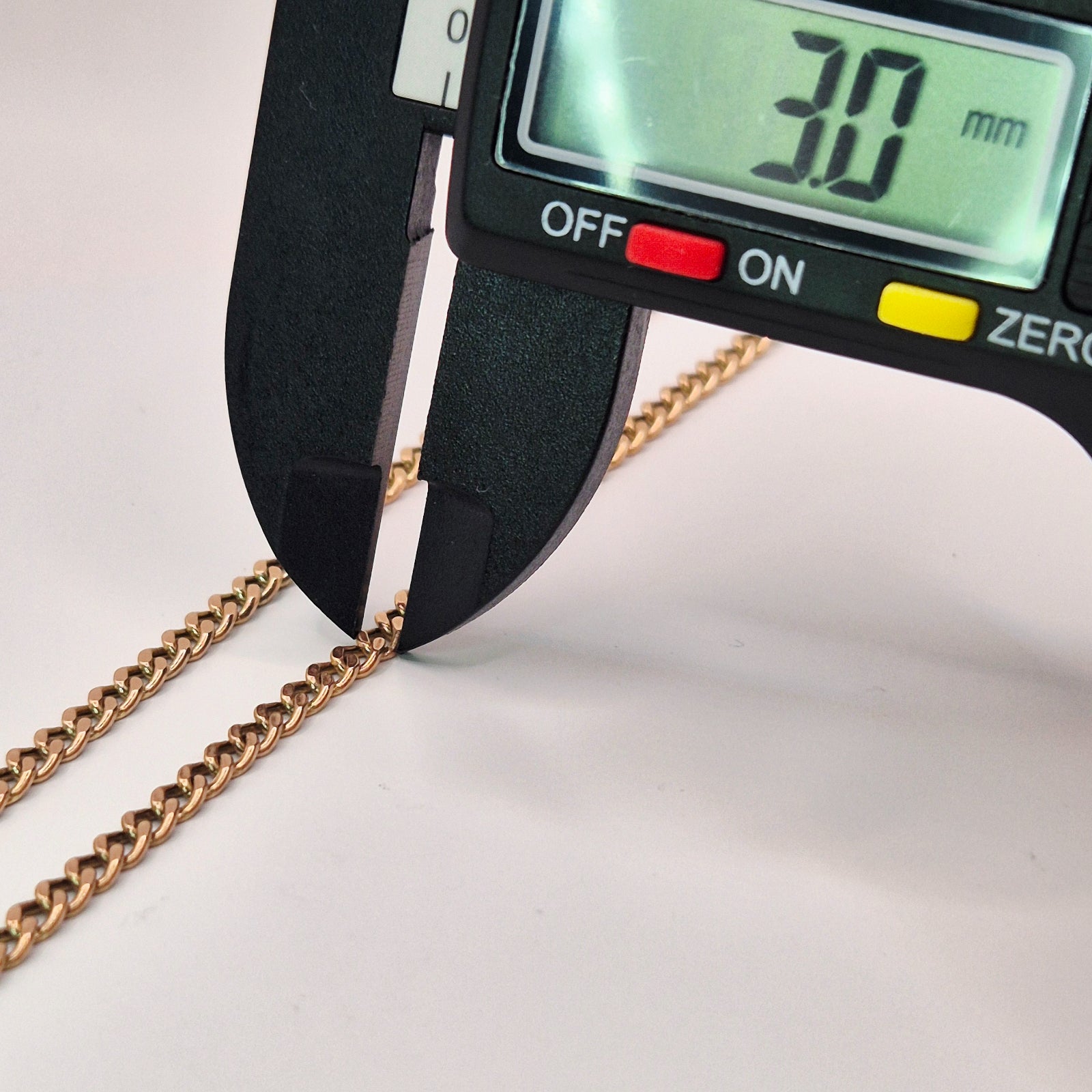 9ct Gold chain 20" 3mm thickness link