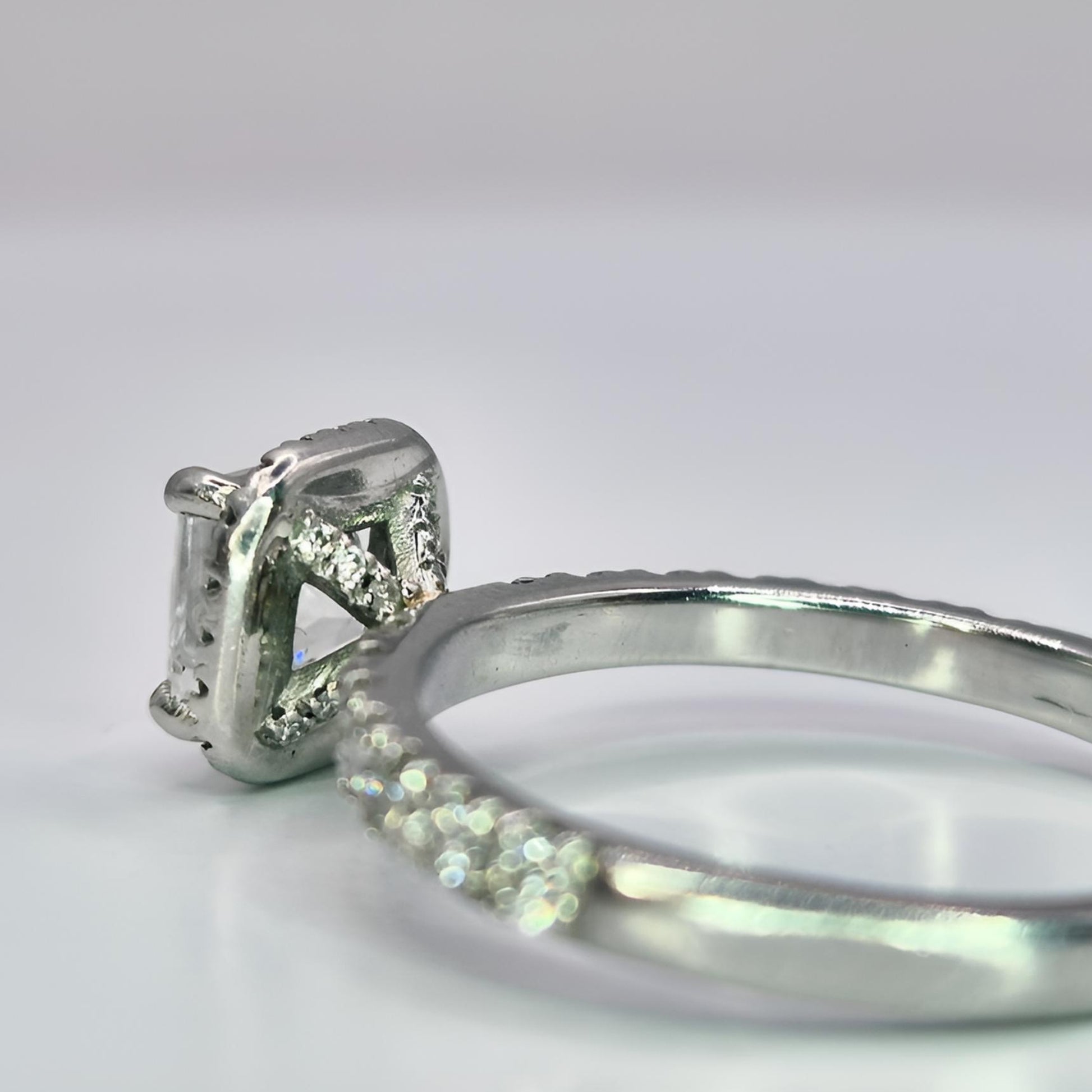 platinum diamond halo diamond set collet and diamond set shoulder ring collet setting view