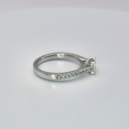 platinum princess cut single stone diamond shoulder hallmarked ring left side