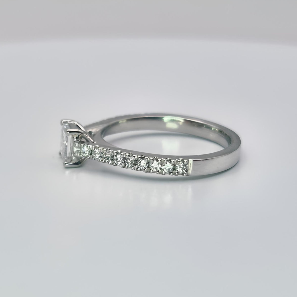 platinum princess cut single stone diamond shoulder hallmarked ring right side view