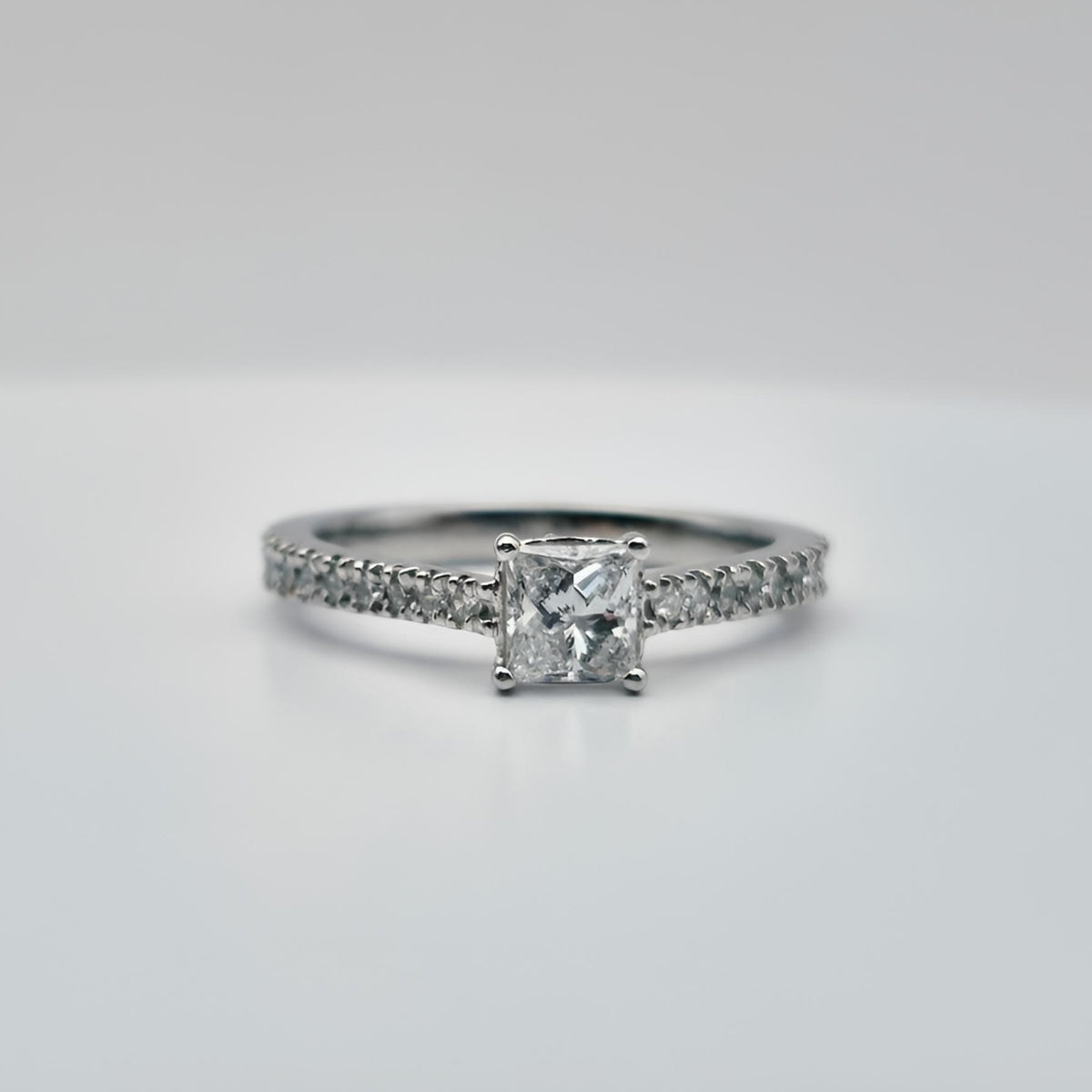 platinum princess cut single stone diamond shoulder hallmarked ring upside down view
