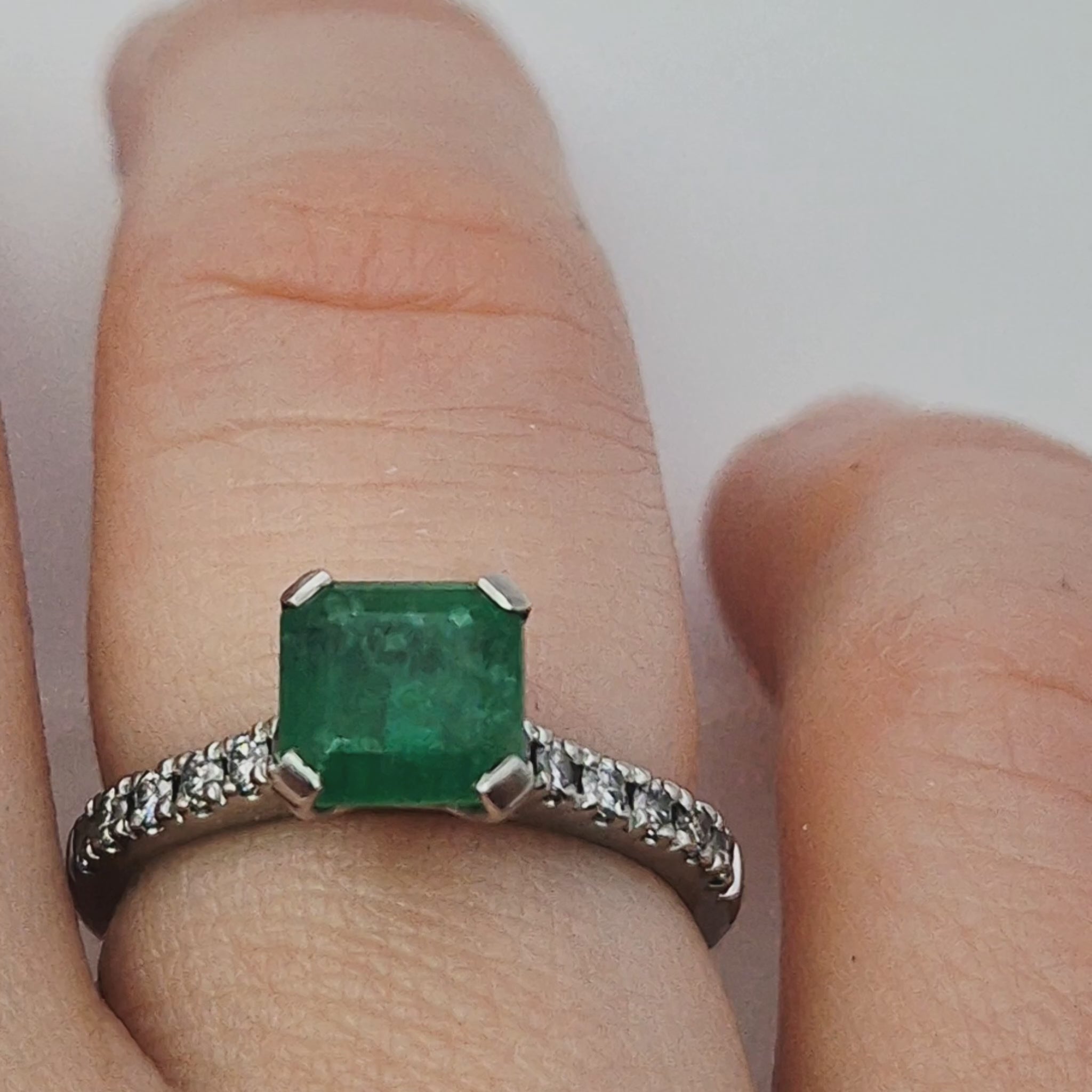 platinum hallmarked emerald and diamond ring video